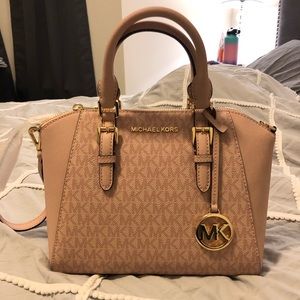 Michael Kors Messenger/Crossbody Purse